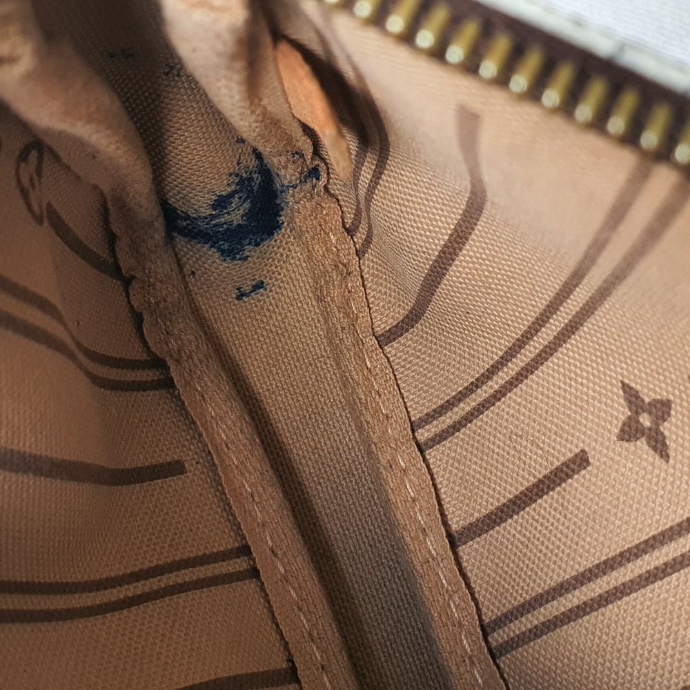 Louis Vuitton Mini Patch Pochette - Picture 10 of 13